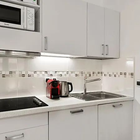 Les Oranges Five Stars Holidayhouse 公寓 尼斯