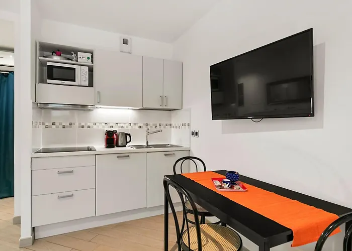 Les Oranges Five Stars Holidayhouse شقة *