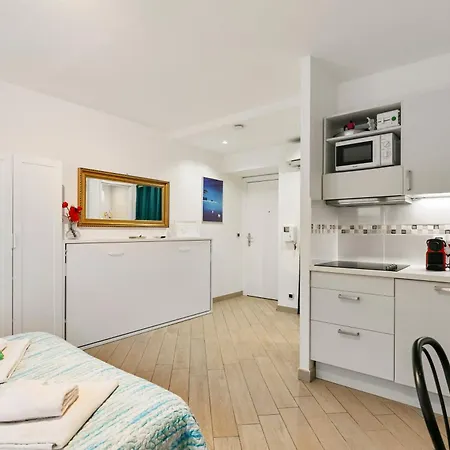 Les Oranges Five Stars Holidayhouse Apartman *